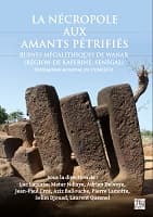 Cover of La nécropole aux amants petrifies